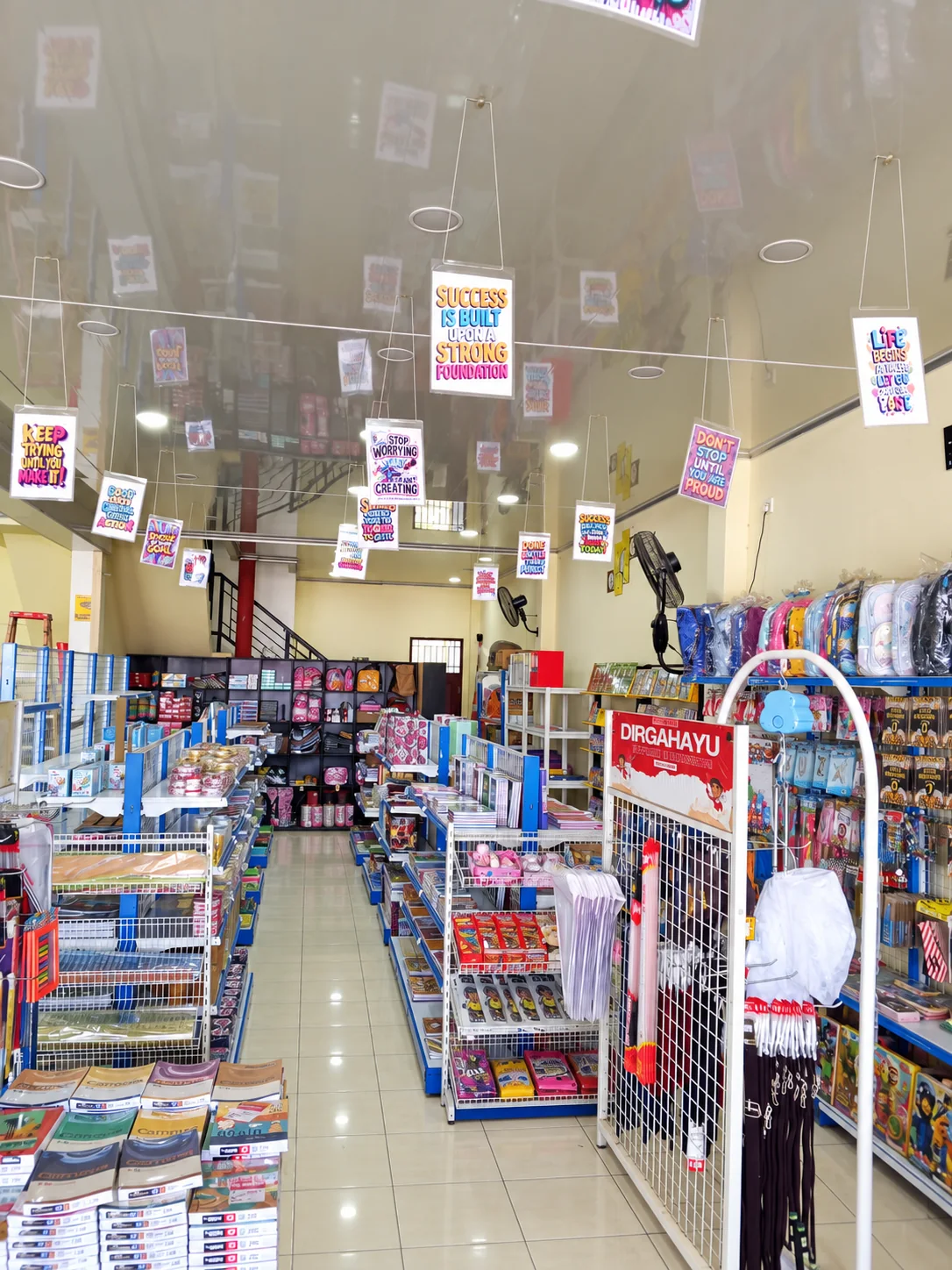 Lorong belanja yang lebih leluasa di Central ATK Timika